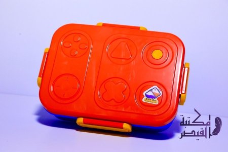 احمر